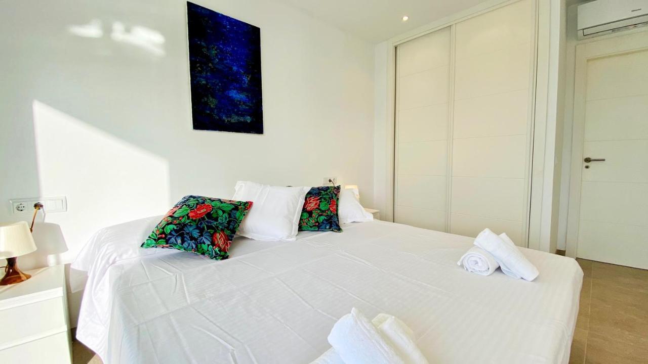 Mirador Blue - Penthouse Apartments With Roof Terrace Cala San Vicente  Exterior photo